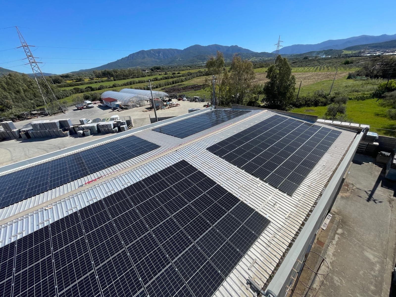 Impianto fotovoltaico presso la Cantina di Santadi